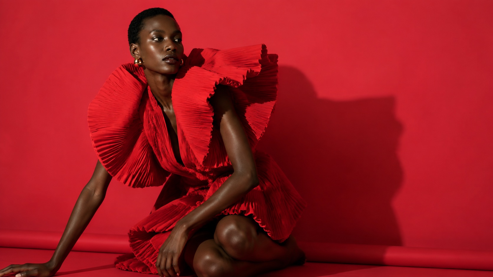 Editorial Photography aesthetic: Fashion dossier scene