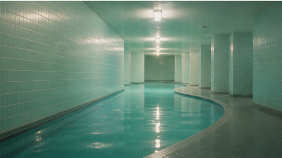Liminal Space aesthetic: Corridor dossier scene