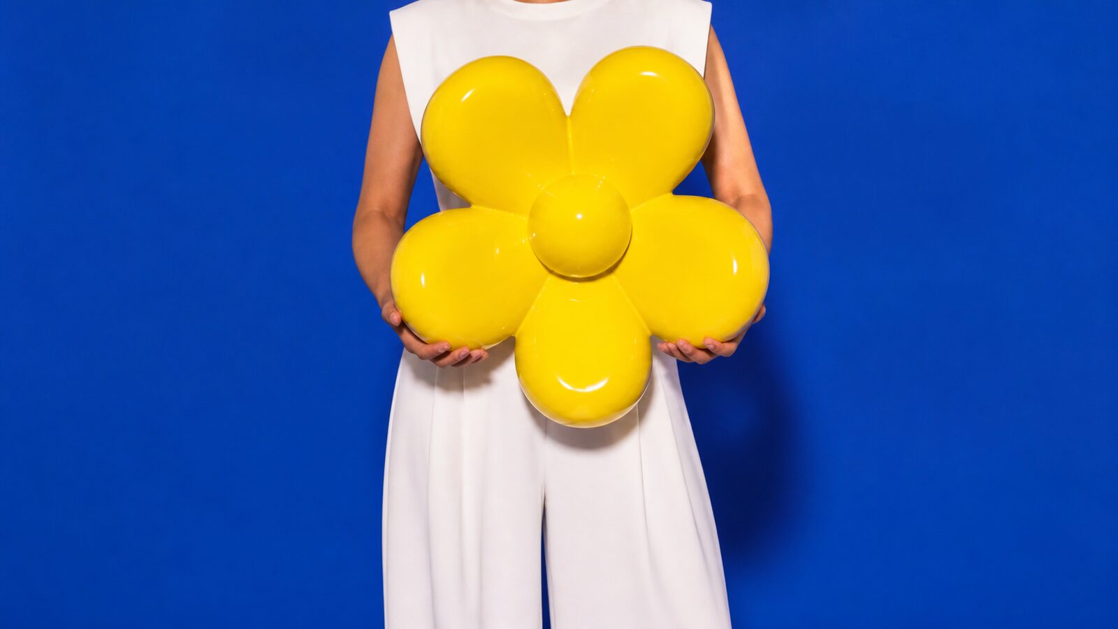 Pop Art aesthetic: Fashion dossier scene