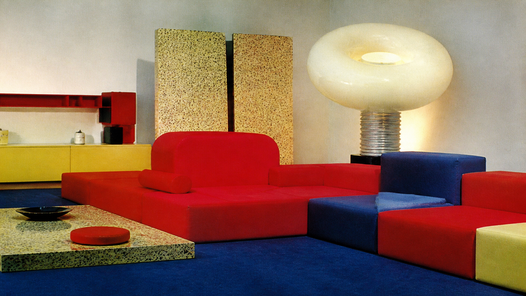 Radical Italian Design aesthetic: World dossier scene