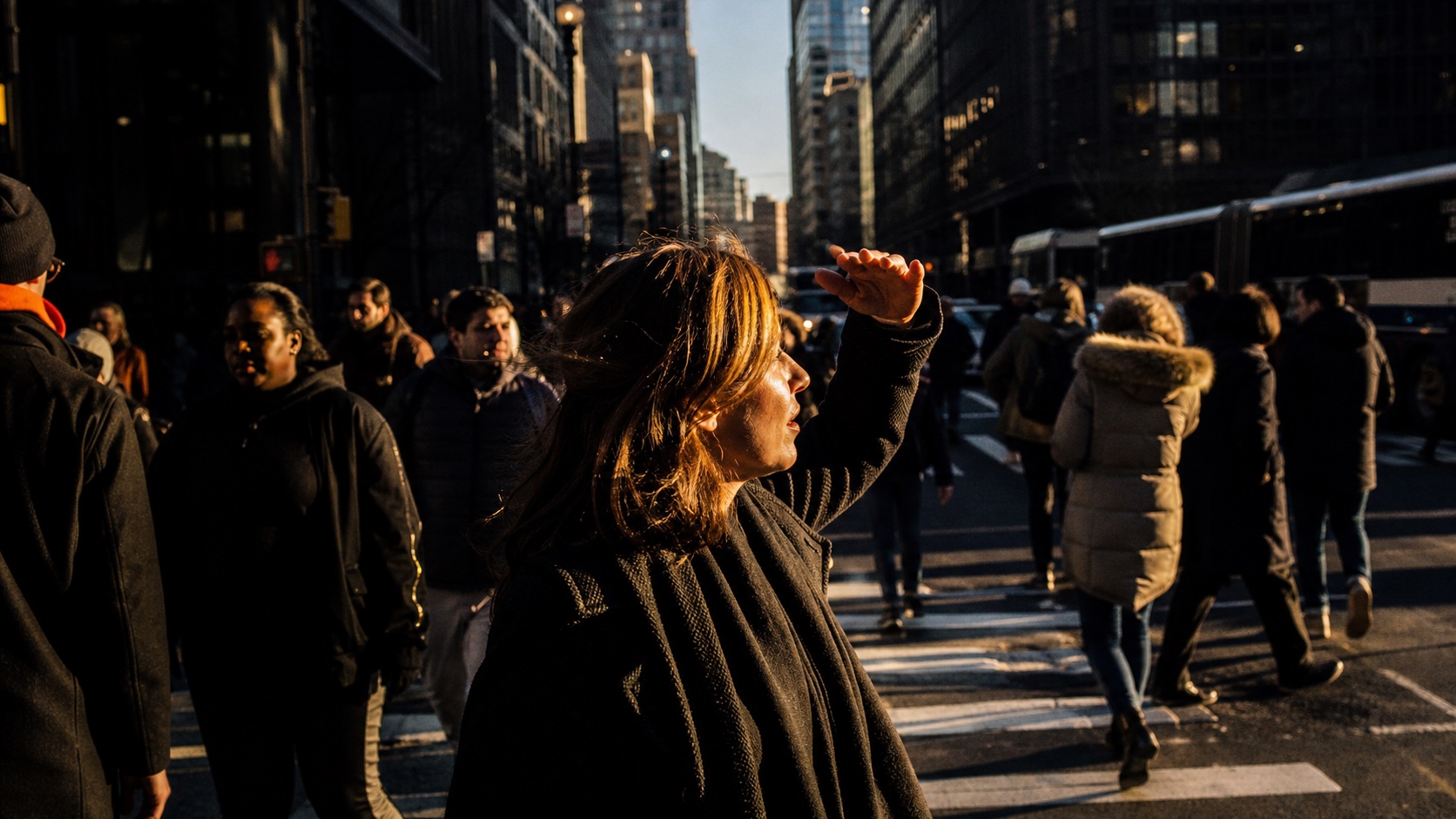 Street Photography aesthetic: Street dossier scene